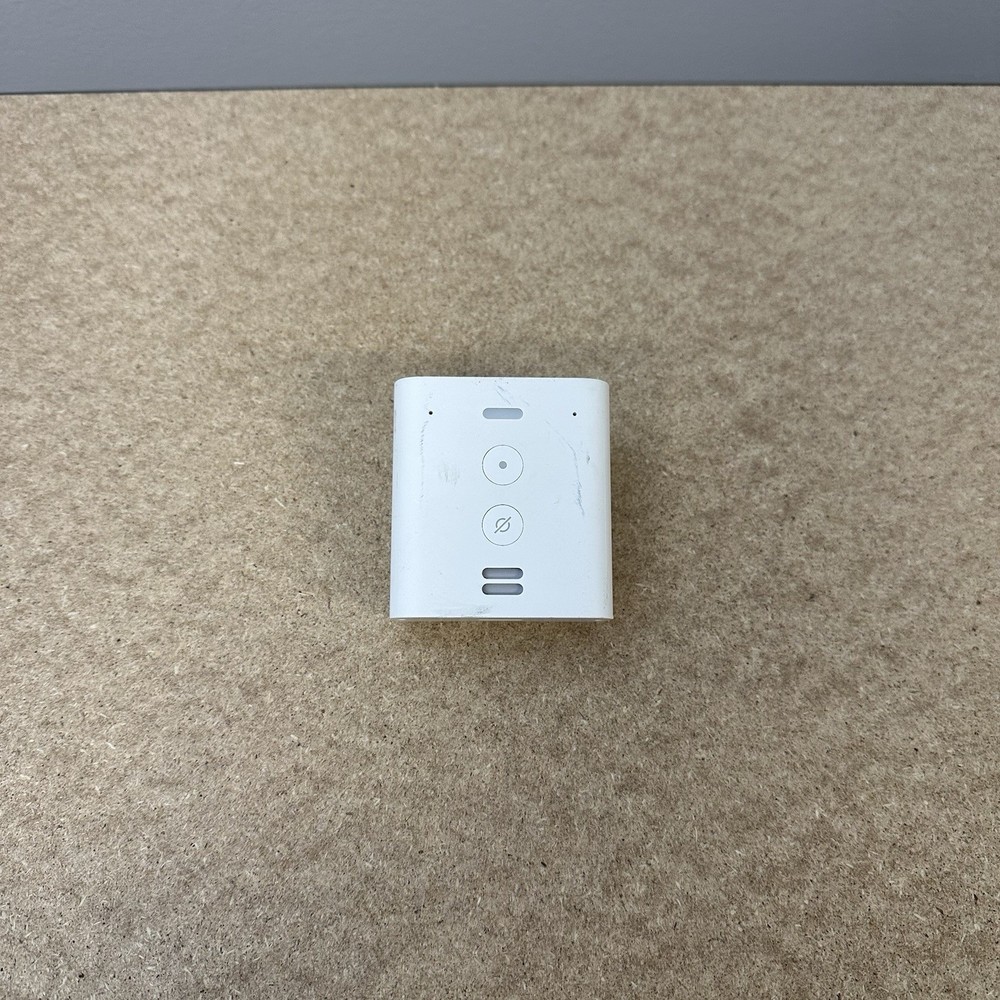 Amazon Echo Flex Plug-in Smart Speaker C77A68 White