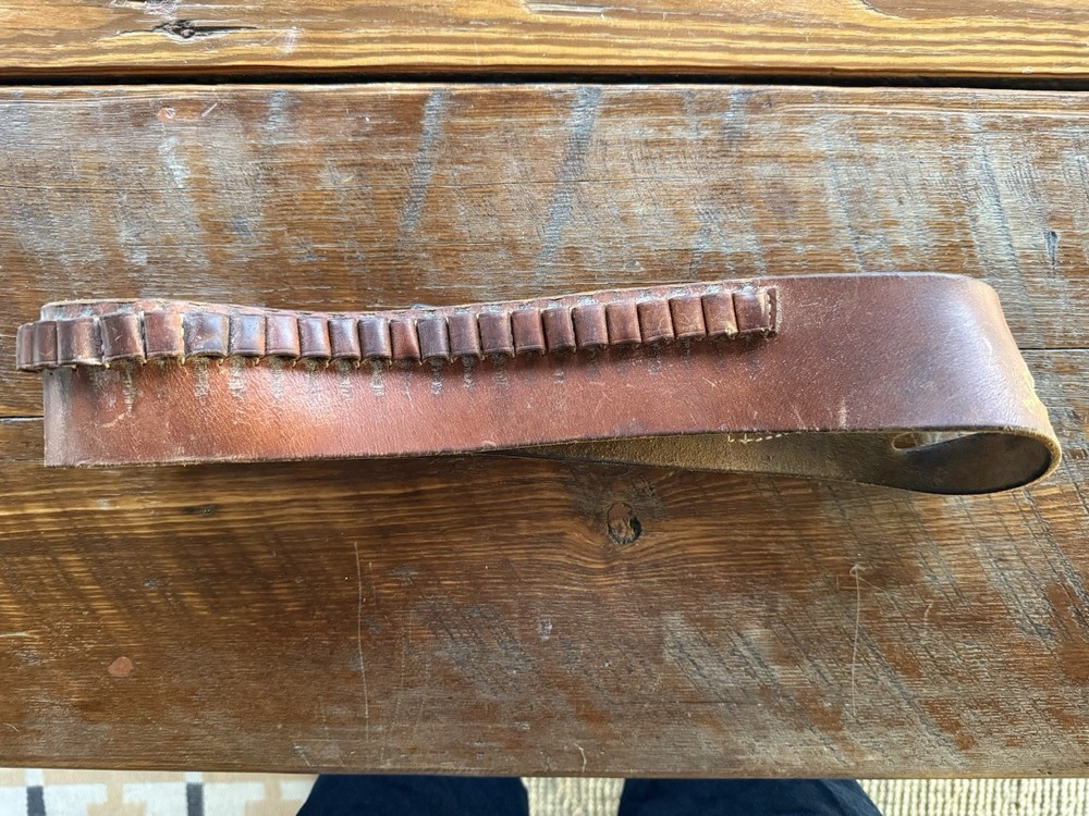 Vintage HUNTER leather Bullet Belt