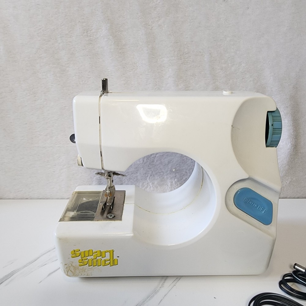 Smart Stitch Portable Mini Sewing Machine Battery Operation