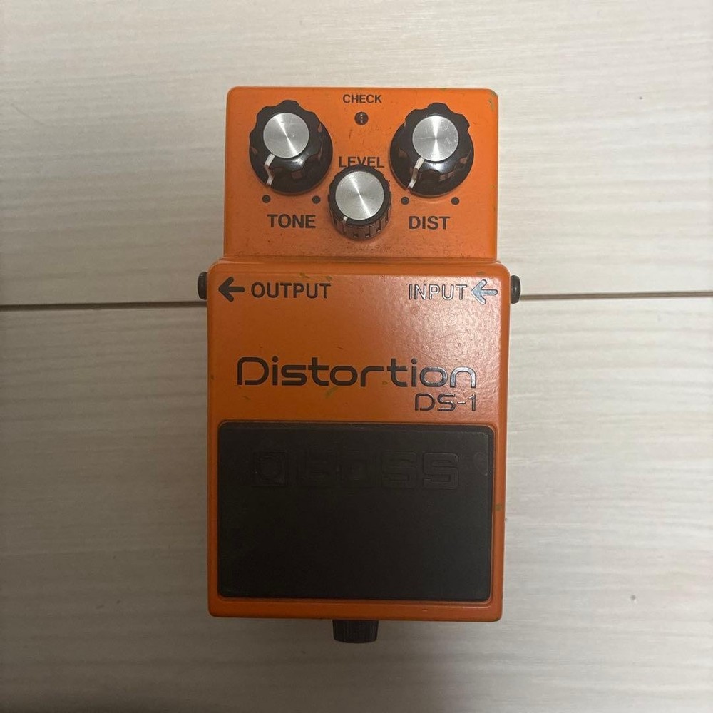 BOSS Distortion DS-1 Guitar Effects Pedal