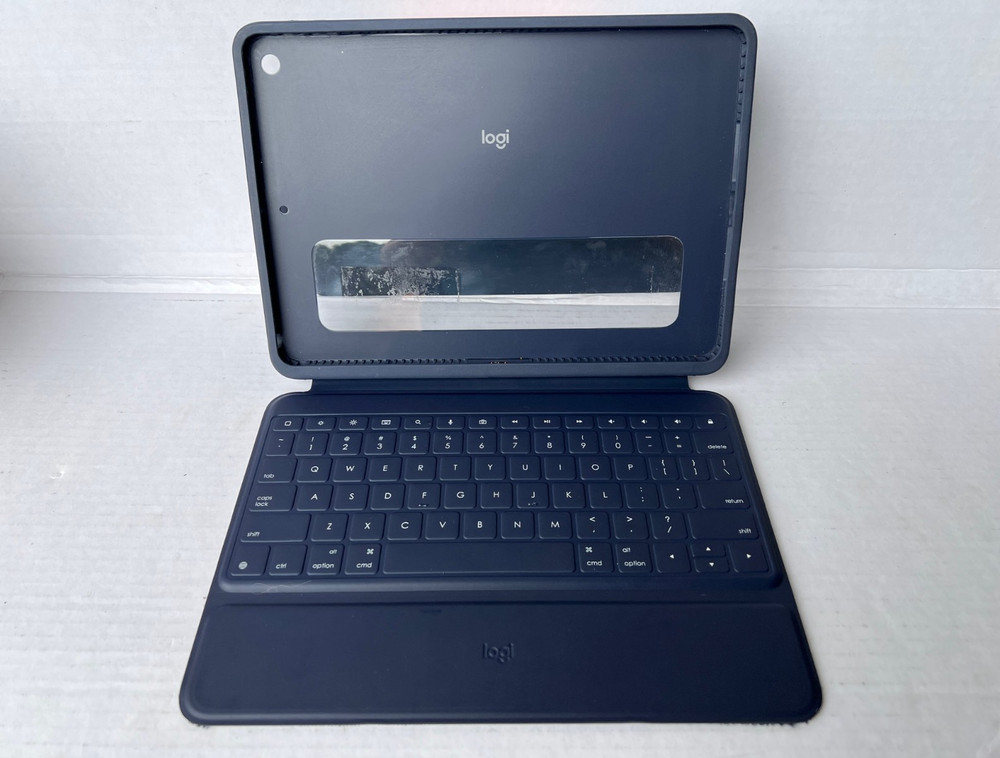 2 Pack - Logitech Rugged Combo 3 Keyboard Case Apple iPad (7th 8th 9th gen) Used