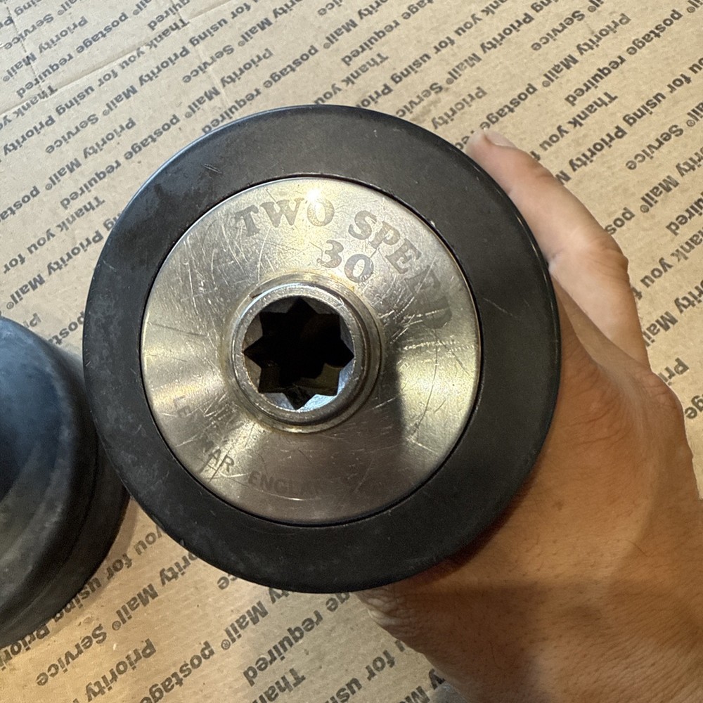 Lewmar 30 size 2speed winch (2)
