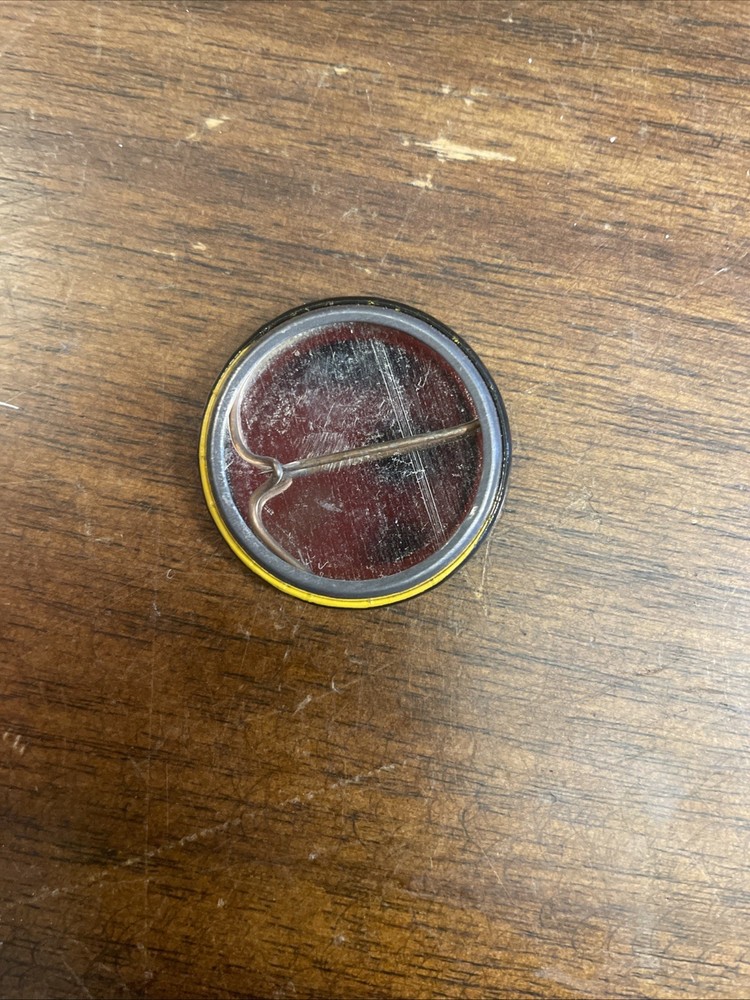 VINTAGE PIN PINBACK BUTTON ( Draft Beer Not People)