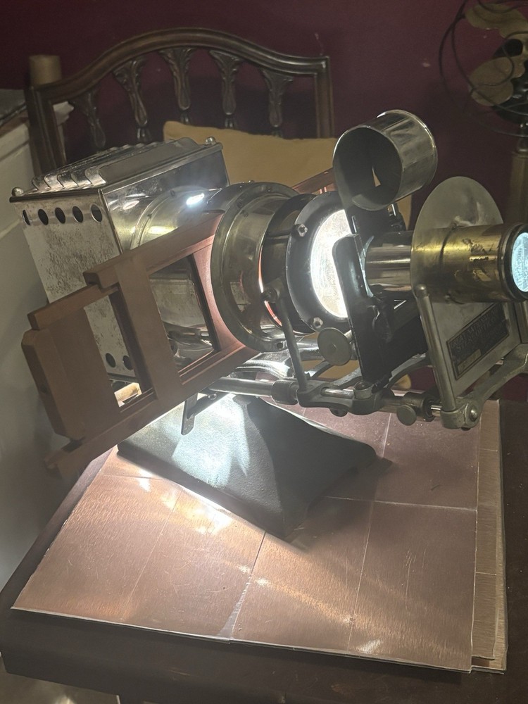 1910 Magic lantern