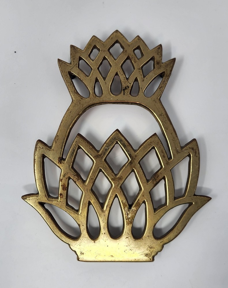 Virginia Metalcrafters Pineapple Trivet Solid Brass  Copyright 1976