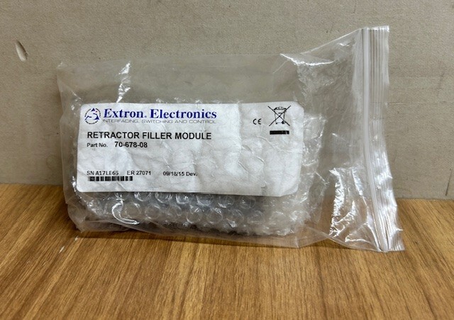 EXTRON 70-678-08 Retractor Filler Module For Cable Retraction System
