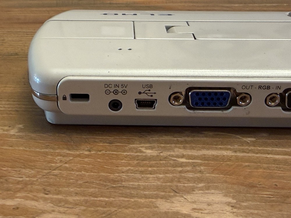 Elmo MO-1 Visual Presenter Document Camera HDMI VGA USB Includes Power Cable