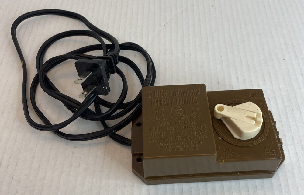 Bachmann HO Series Transformer Brown model no. 6607 untested