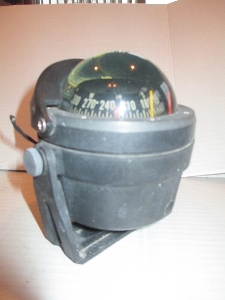 Ritchie B-81 Marine Boat Compass with Mounting Bracket C19