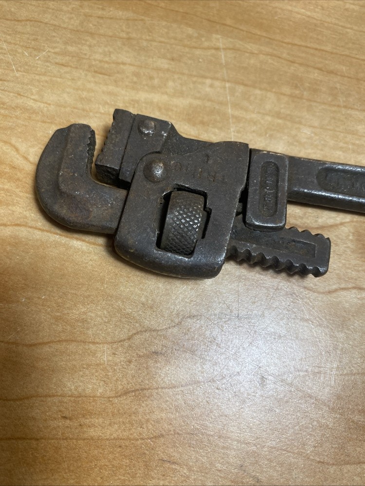 Small TRIMONT / TRIMO SIZE 6 " ADJUSTABLE PIPE WRENCH - Original