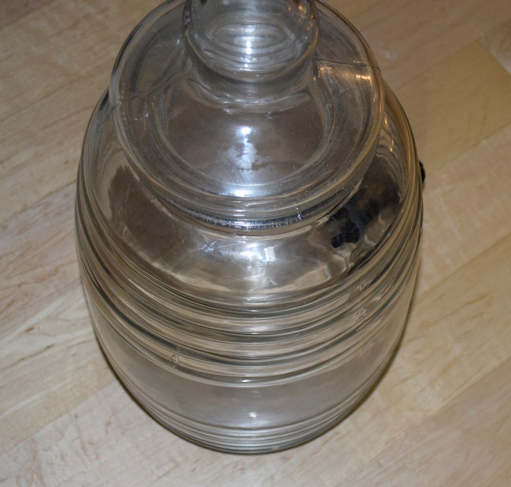 Amici Exclusive Glass Barrel Spigot Jar