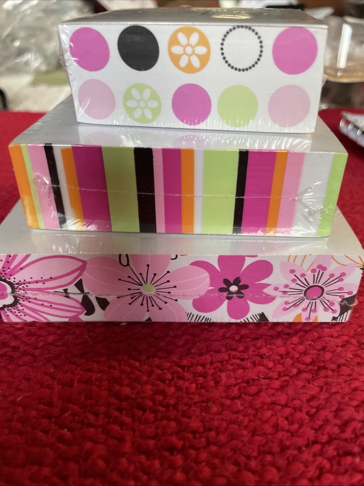Hallmark Stationary Note Tower (No Pen)