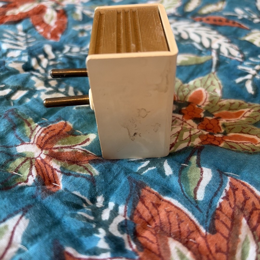 VINTAGE FRANZUS ELECTRICAL CONVERTER