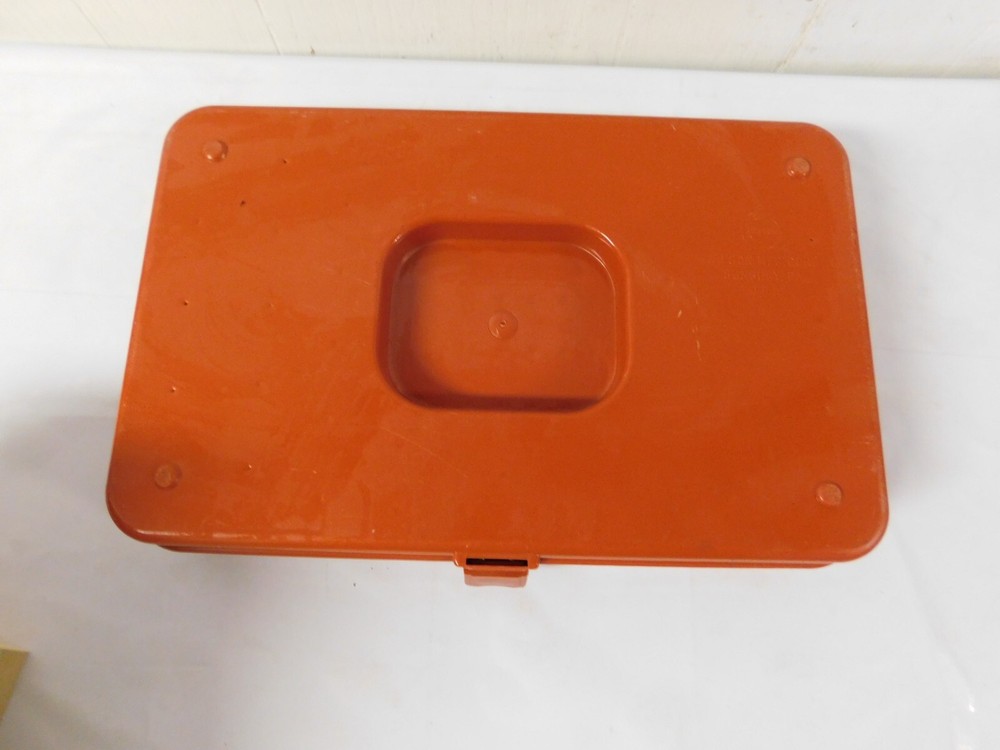 Wilsons Mfg Co Spool Thread Bobbin Case Burnt Orange