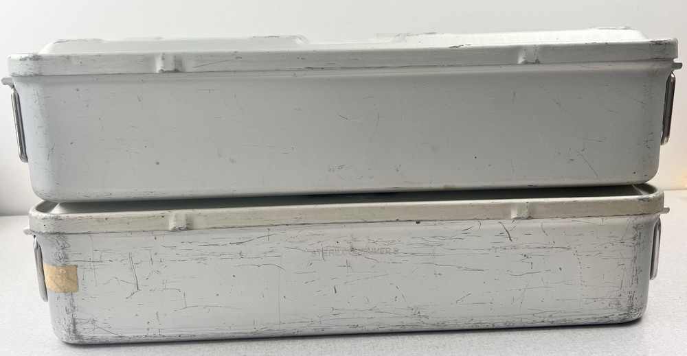 AESCULAP (2) Sterilization Containers (4) Filter Plates