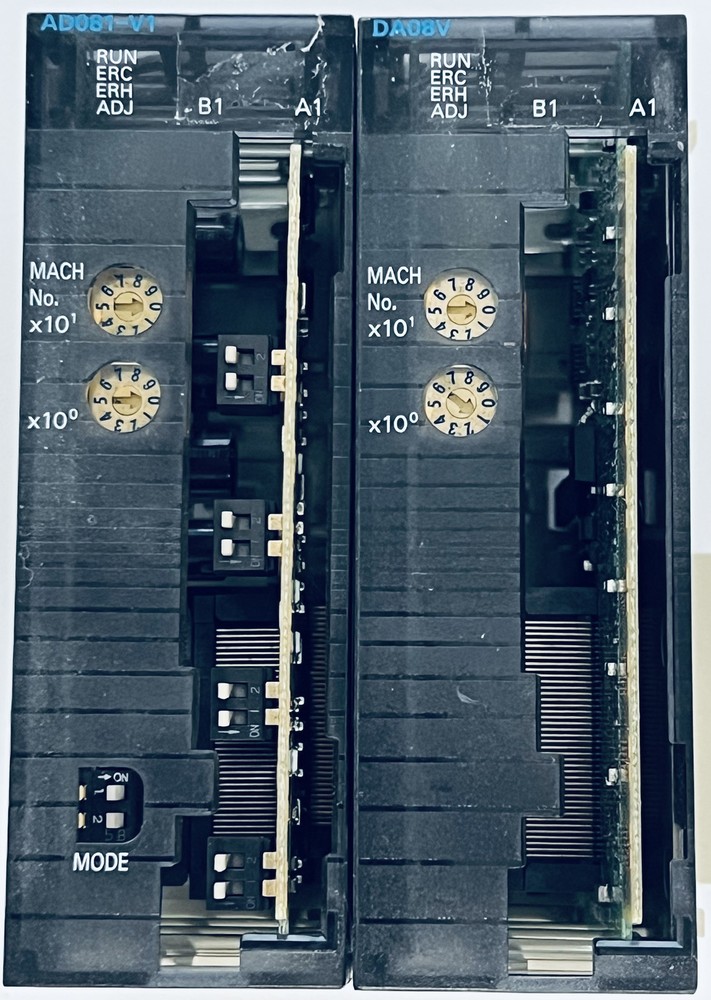 Omron CJ1W-DA08V Analog Output Module, 8-Channel PLC Unit – Used – Multiple Qty