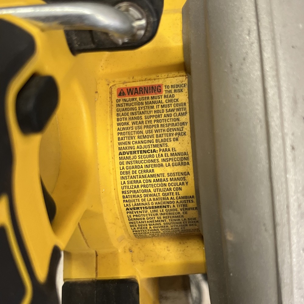 DeWalt Flexvolt Advantage 7 1/4" Circular Saw - DCS573 TOOL ONLY