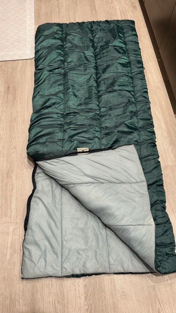 Sierra Trails Rectangular Sleeping Bag Green Gray 1-Person