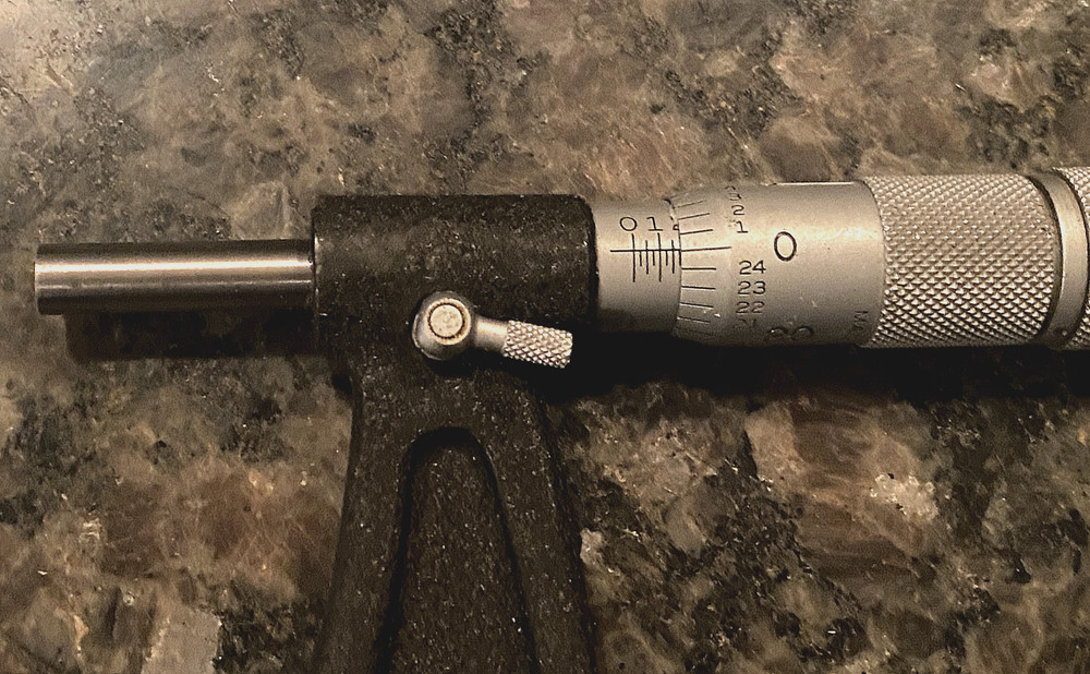 Lufkin No. 1949 8-9" Outside Micrometer