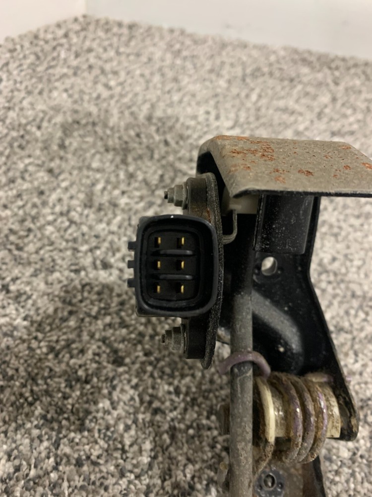 USED Accelerator Pedal Sensor Standard APS215
