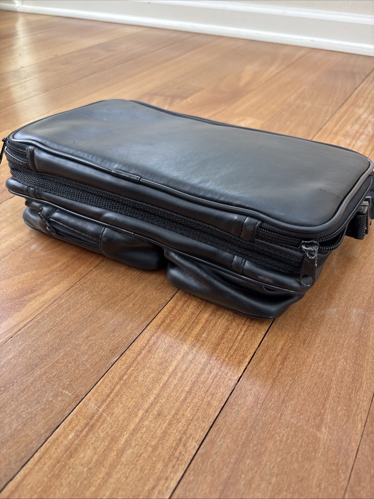 Discwasher Faux Leather Black CD Case