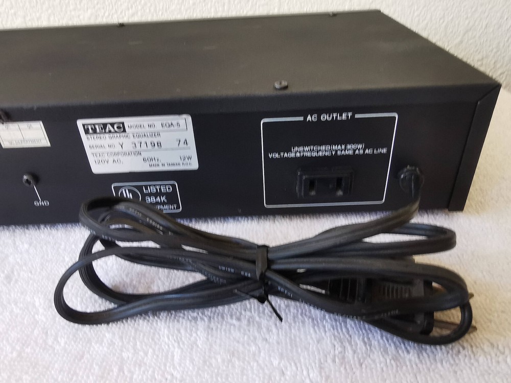 TEAC EQA-5 Stereo 10-Band Graphic Equalizer Tested SEE VIDEO Read Description