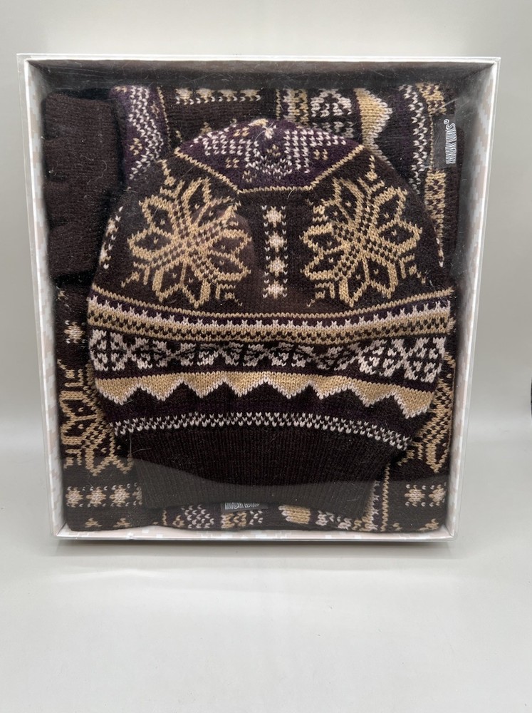Mukluks Winter Accessories Set