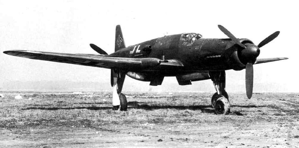 DORNIER DO 335 V13 UNIQUE PUSH PULL FACTORY PROTOTYP SIZE BASE ENGINE PISTON