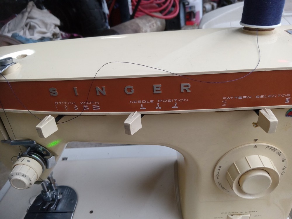 Vintage Singer 362 Sewing machine w/ Case, Controller,