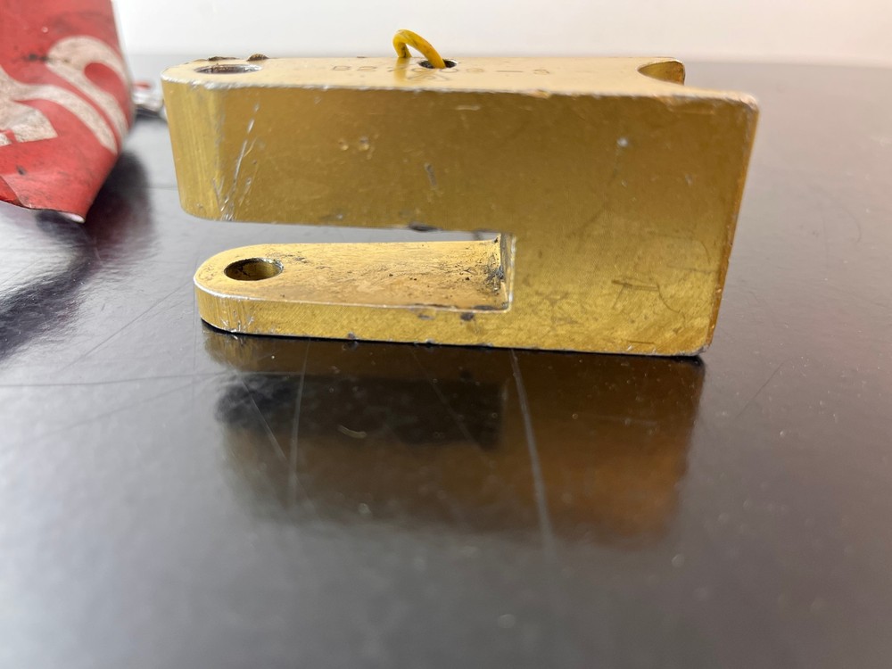 Boeing 757 B27009 LOCK-OUT EQUIPMENT PCU ELEVATOR