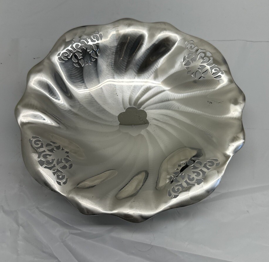 HKE Silveplated 8” Candy Dish