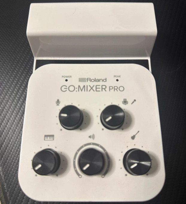 1pcs Roland go mixer pro mixing console