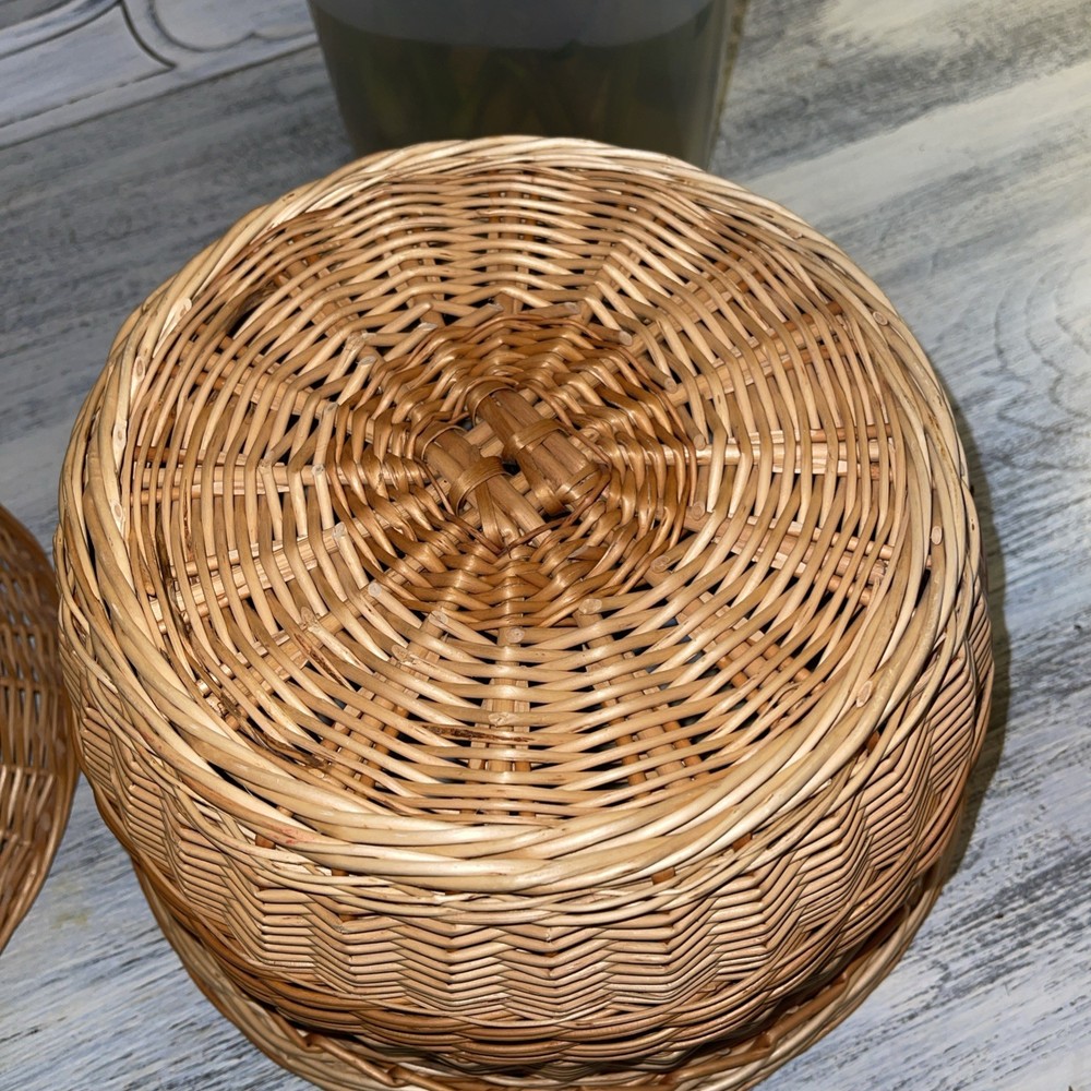 Boho Round Wicker Basket with Lid Bread Basket, Sewing Storage it has many uses