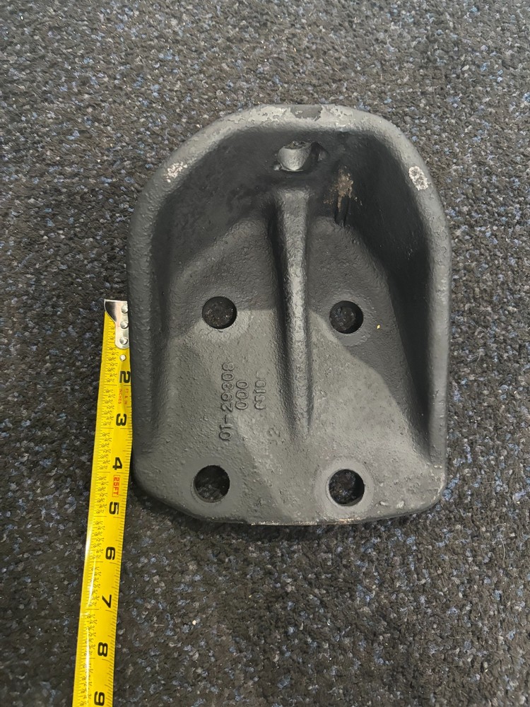 Caterpillar Rear Engine Motor Mount 01-29308-001