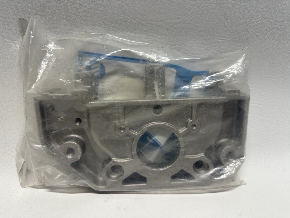 NEW Miller 046621 Housing Adapter