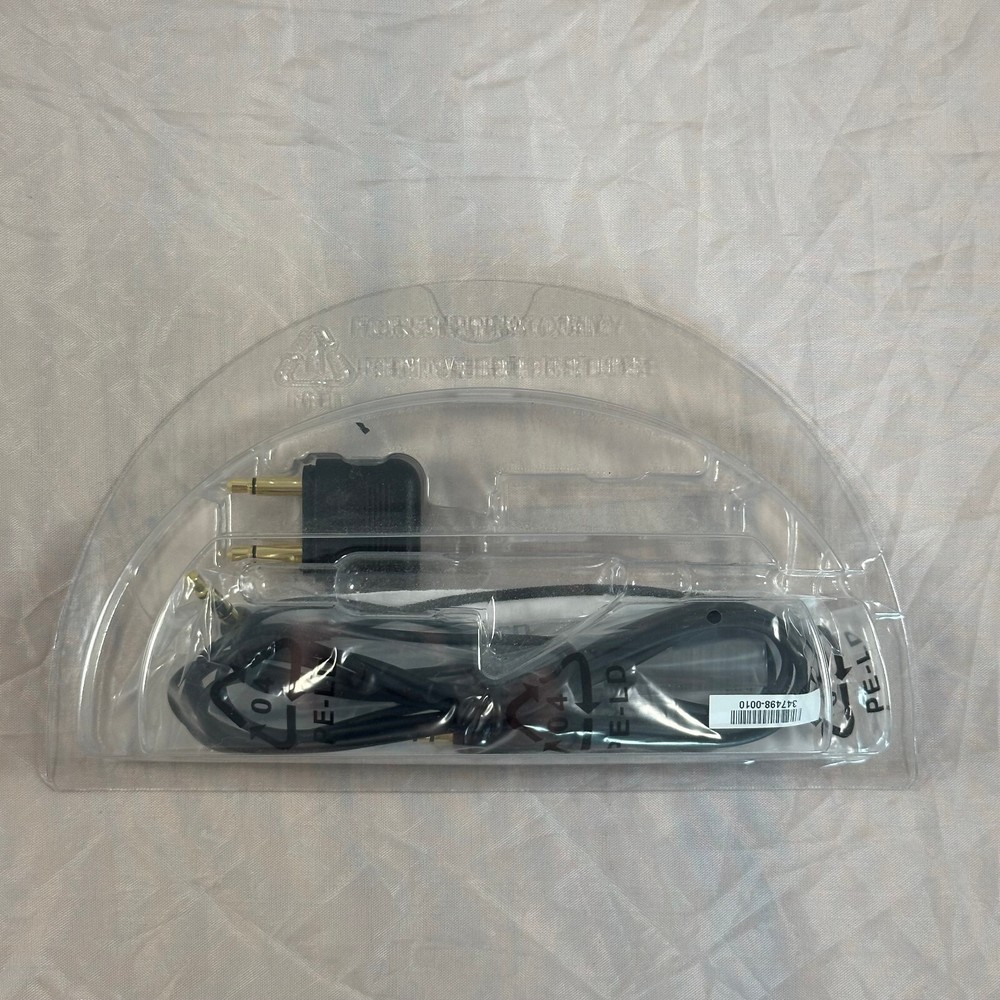 Bose Quiet Comfort 2 Accessories Airline Adapter & Apple Cable