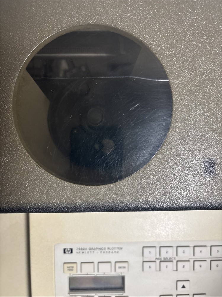 Hewlett-Packard HP 7550A graphics plotter with power cord
