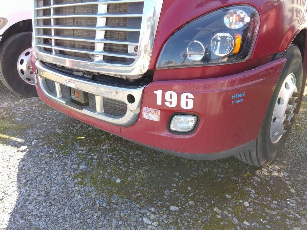 For 2009 FREIGHTLINER CASCADIA 125 BUMPER , MD