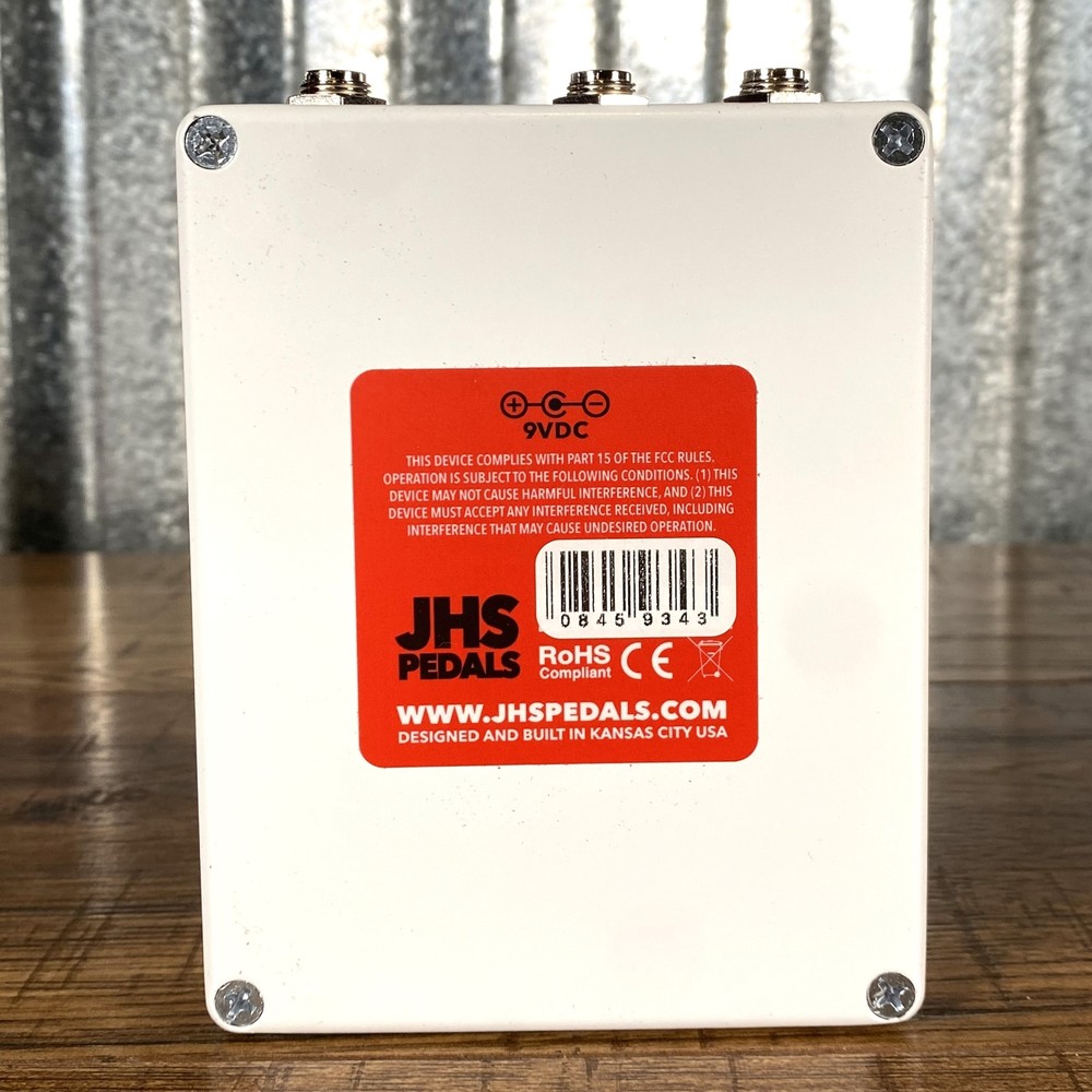 JHS Pedals Flight Delay with Chorus & Vibrato Guitar Effect Pedal White