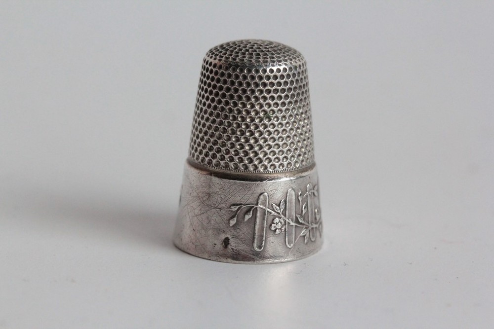 Silver thimble (75730)