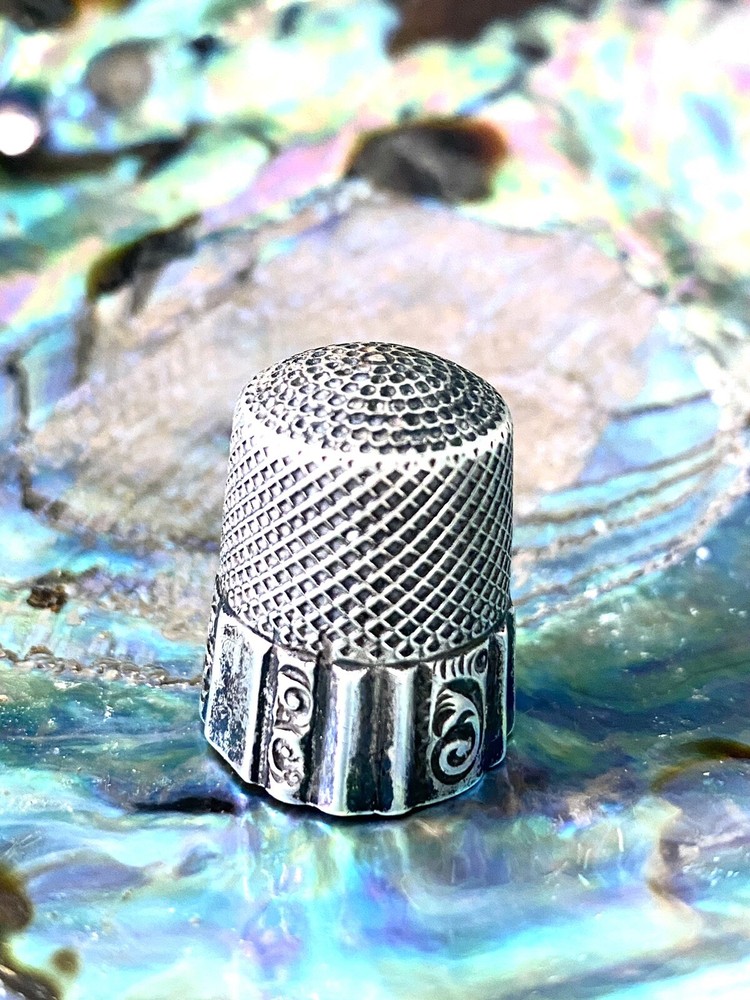 Antique Ketcham & McDougall MKD Sterling Silver Thimble 12