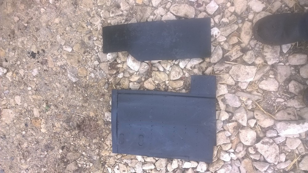 FULL SET UNDER SEATS MATS - REMOVED FROM FORD 75-E-