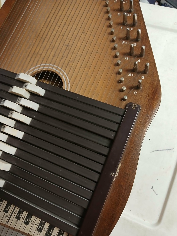 Vintage Oscar Schmidt 36 String Educator Auto Harp