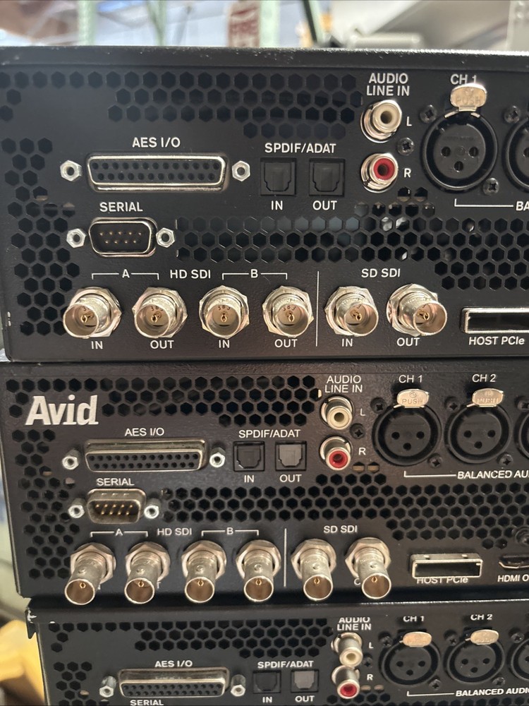 Avid Technology 7020-30008-XX Nitris DX Audio Video Interface Box