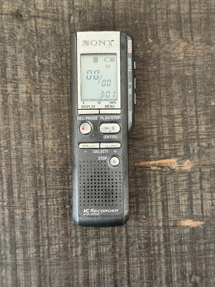 Sony Digital Voice Recorder Hand Held Silver Model ICD-P210 Tested