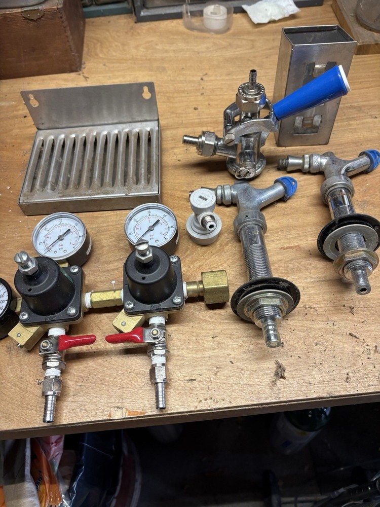 Beer 2 Tap Keg Regulators