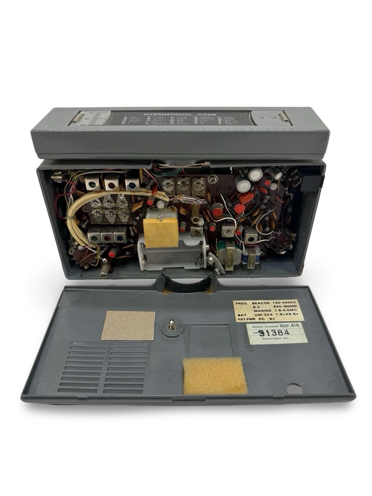NOVA-TECH Nova Pal Direction Finder 3 Band Transistor Broadcast Receiver