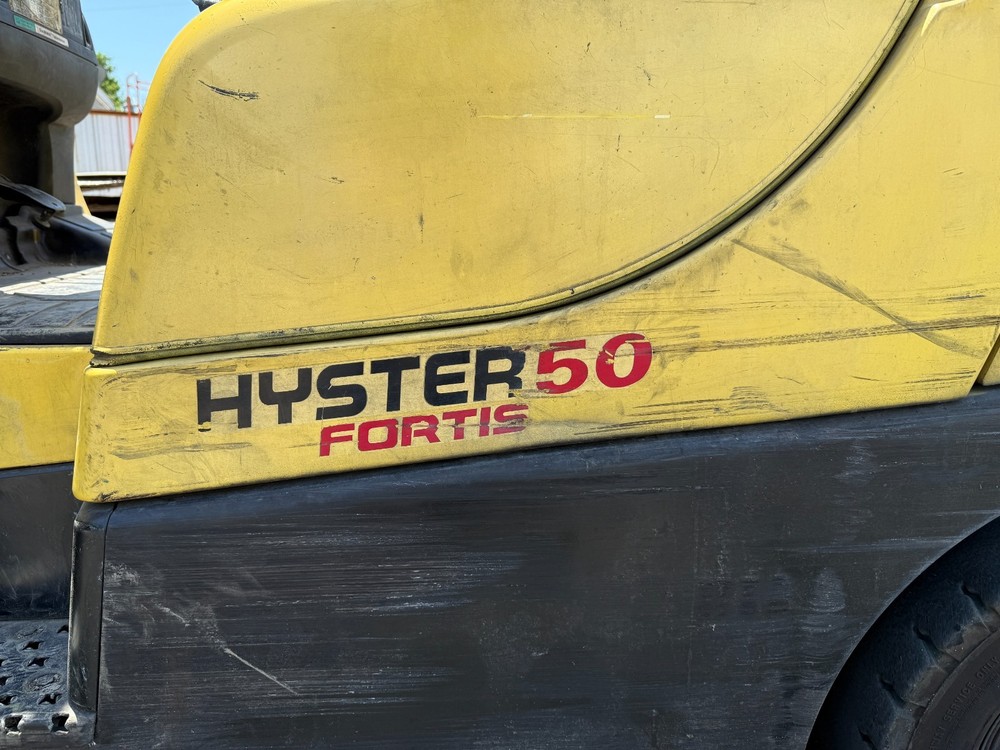 Hyster H50FT Forklift – 4,800 Lbs. Capacity