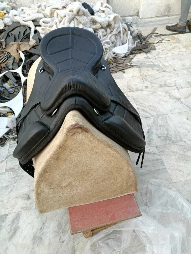 Treeless softy Leather Saddle With Matching Leather Girth