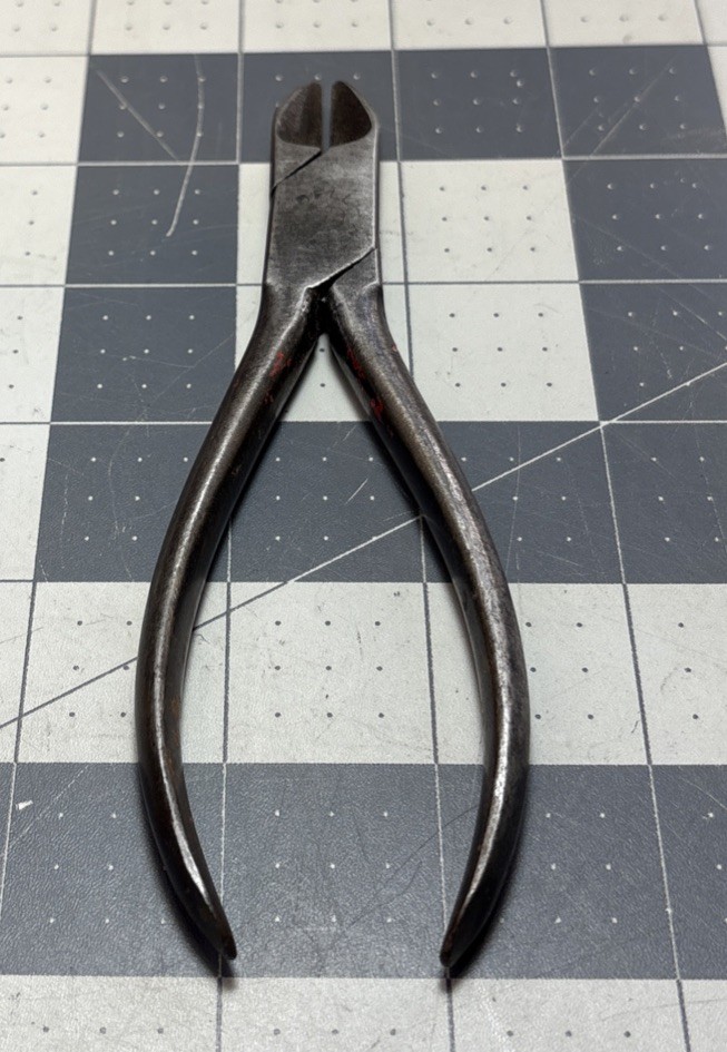 F.E. Lindston Sweden Bell System Cutter Tools